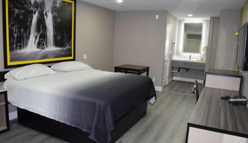 King Room - Non-Smoking