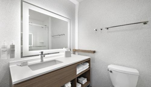 King Studio Suite