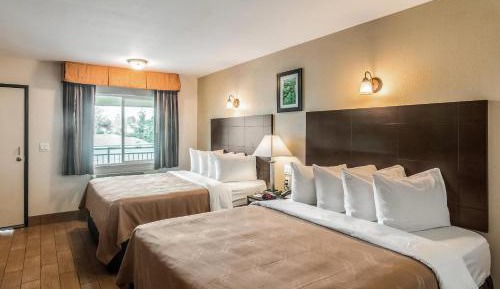 Queen Suite with Two Queen Beds - Non Smoking