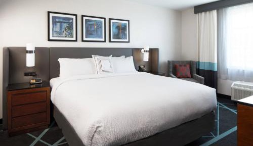 Executive King Suite, 1 Bedroom Suite, 1 King, Sofa bed