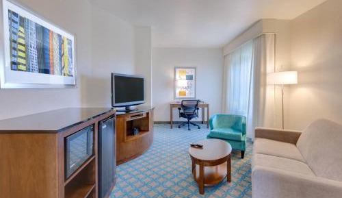 King Suite with Trundle Sofa