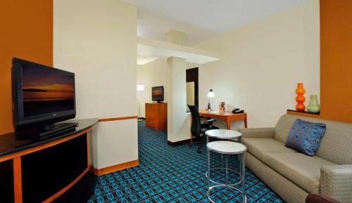 King Suite with Sofa Bed - Hearing Accessible