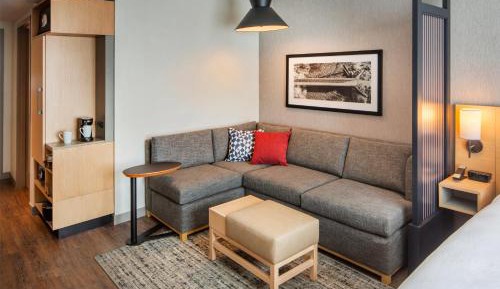 King Suite with Sofa Bed and Bath Tub - Mobility Accessible