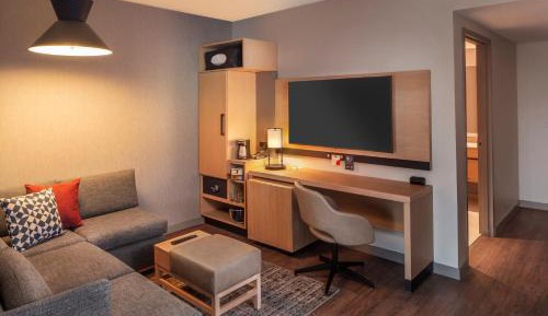 Queen Suite with Two Queen Beds with Sofa Bed and Roll-In Shower - Disability Access