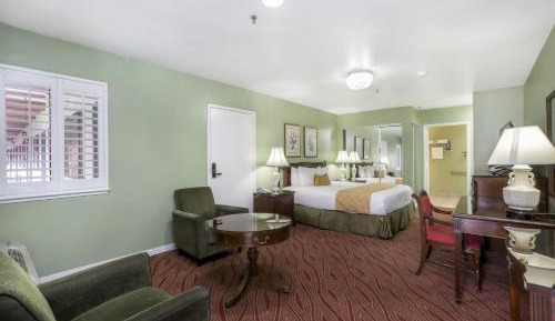 King Bedroom