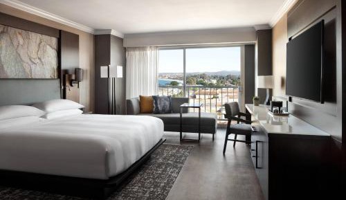 King Room with Partial Bay View