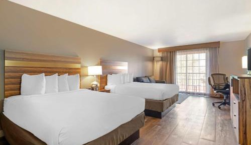 Queen Room with Two Queen Beds and Sofa Bed