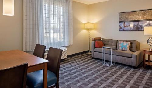 One-Bedroom Queen Suite with Sofa Bed