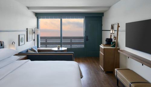 Premium King Room with Ocean View