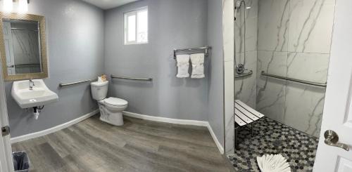 Queen Room - Disability Access