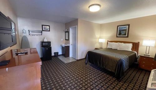 Queen Room
