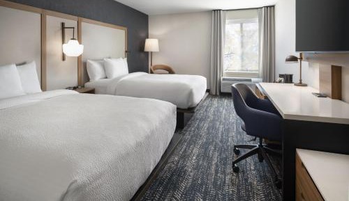 Queen Room with Two Queen Beds and Bathtub - Mobility Access/Hearing Accessible
