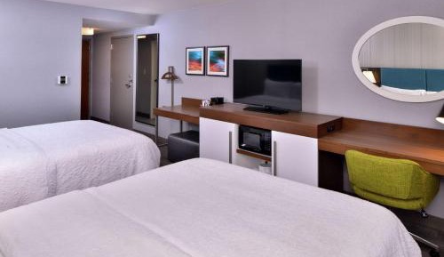Room with Two Queen Beds - Non-Smoking