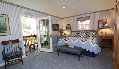 Deluxe King Room (Wedgewood) 