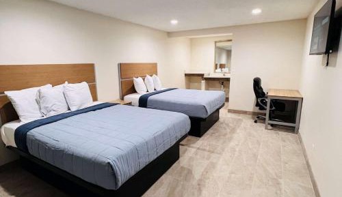 Queen Room with Two Queen Beds - Non-Smoking