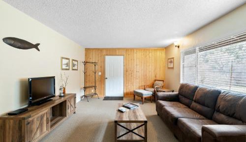 Superior Family Room