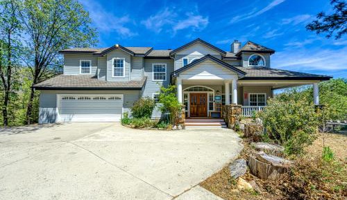 Four-Bedroom Vacation Home