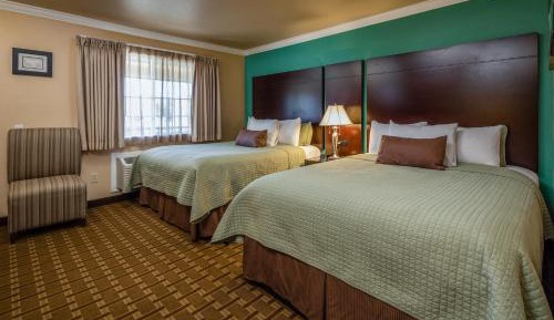 Queen Room with Two Queen Beds - Non-Smoking