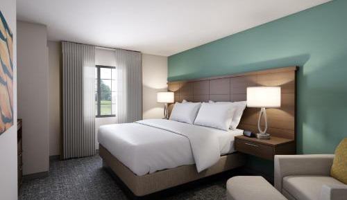 One-Bedroom King Suite - Communications Accessible