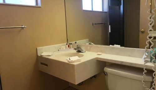Deluxe Room with 2 Queen Beds, Private Balcony and Mountain View