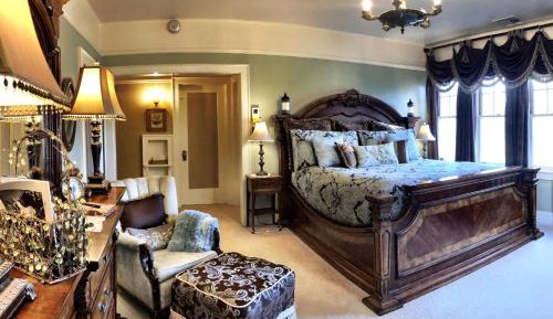 Superior King Suite
