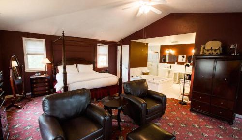 King Suite with Balcony