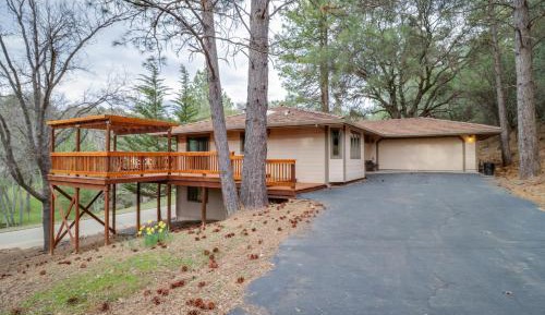 Three-Bedroom Vacation Home 