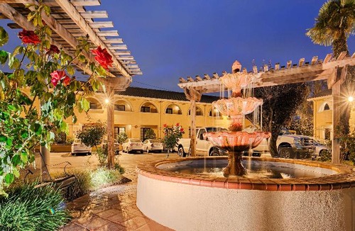 Milpitas Hotel | Best Western Plus Brookside Inn