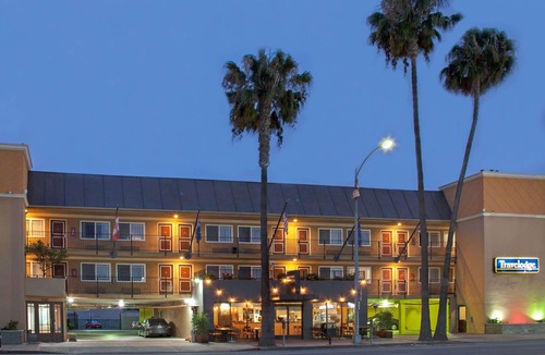 Clarkdale Hotel | Travelodge by Wyndham Culver City