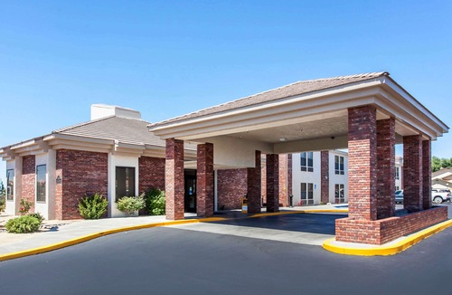 Fallon Hotel | Comfort Inn & Suites Near Fallon Naval Air Station