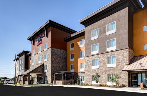 Greenacres Hotel | TownePlace Suites by Marriott Bakersfield West