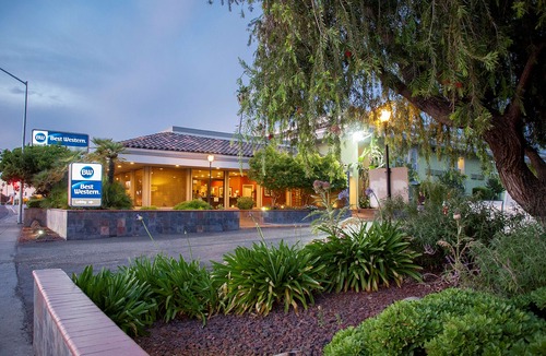 Raisin Hotel | Best Western Village Inn