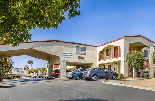 Castro Valley Hotel | Econo Lodge Castro Valley I-580