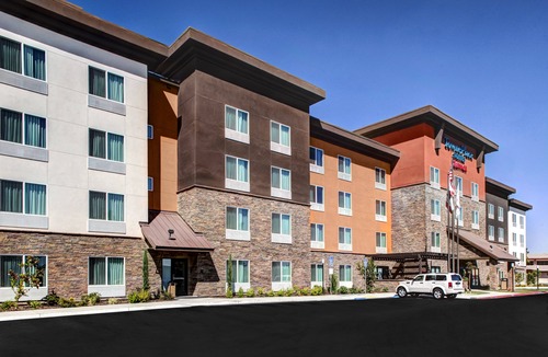 Greenacres Hotel | TownePlace Suites by Marriott Bakersfield West