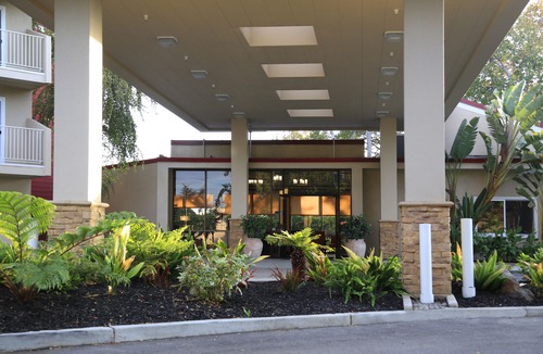 Fremont Hotel | Best Western Plus Garden Court Inn