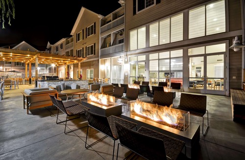 East Peralta Hotel | Homewood Suites by Hilton - Oakland Waterfront