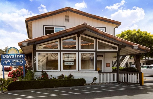 Munras Avenue Hotel | Days Inn by Wyndham Monterey Downtown
