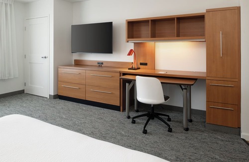 Lancaster Hotel | TownePlace Suites by Marriott Lancaster, CA