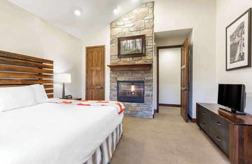 The Village Hotel | Bluegreen Vacations Big Bear Village, an Ascend Collection Resort