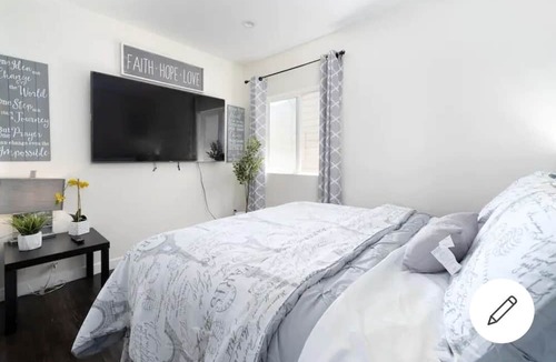 Oakland House | A Place to called Home