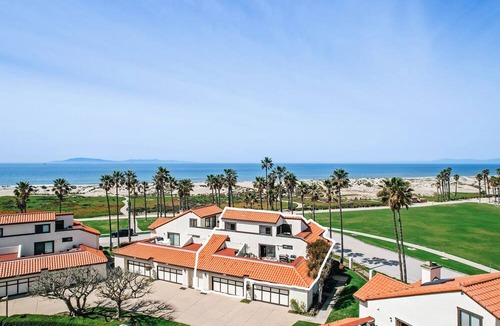 Oxnard Shores Condo | Gorgeous 3 Bedroom Beachfront Condo w/Ocean Views