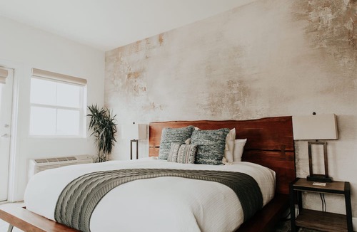 Orcutt Hotel | Wine Stone Inn