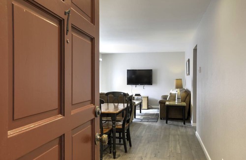 Motel District House | 220 #7 Ocean View Ave 2 Bedroom Condo by Redawning