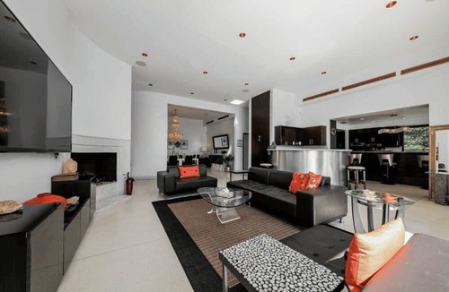 The Flats Villa | Villa Hillside