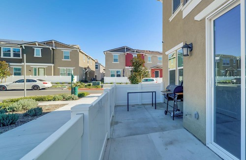 Wildomar Apartment | Family Getaway w/Pool, 8 Mi to Lake Elsinore!