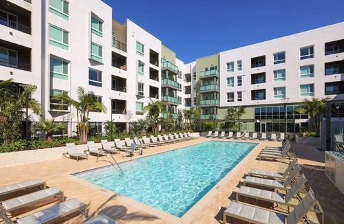 Lyon Street Apartment | Modern Retreat 10 Min From Disneyland With Pool Gym
