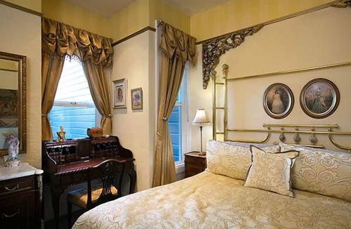 La Lengua Bed & Breakfast | Noe's Nest Bed and Breakfast