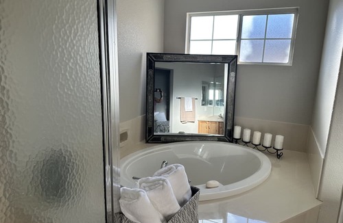 Rhodes Ranch House | Luxury Entire House off 215 Freeway & Durango Southwest - Family & Pet Friendly