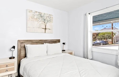 Los Angeles House | Los Angeles Hills Hideawaynn