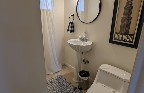 Coulterville House | 42 mi from Yosemite Gate. Sleeps10